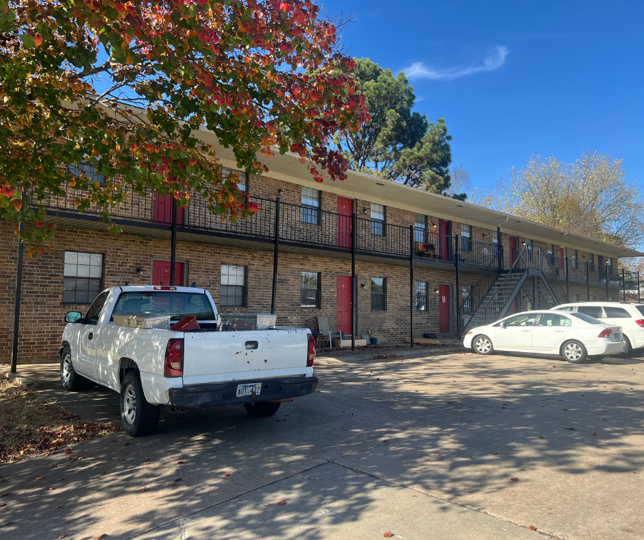 340 West Dogwood - 8