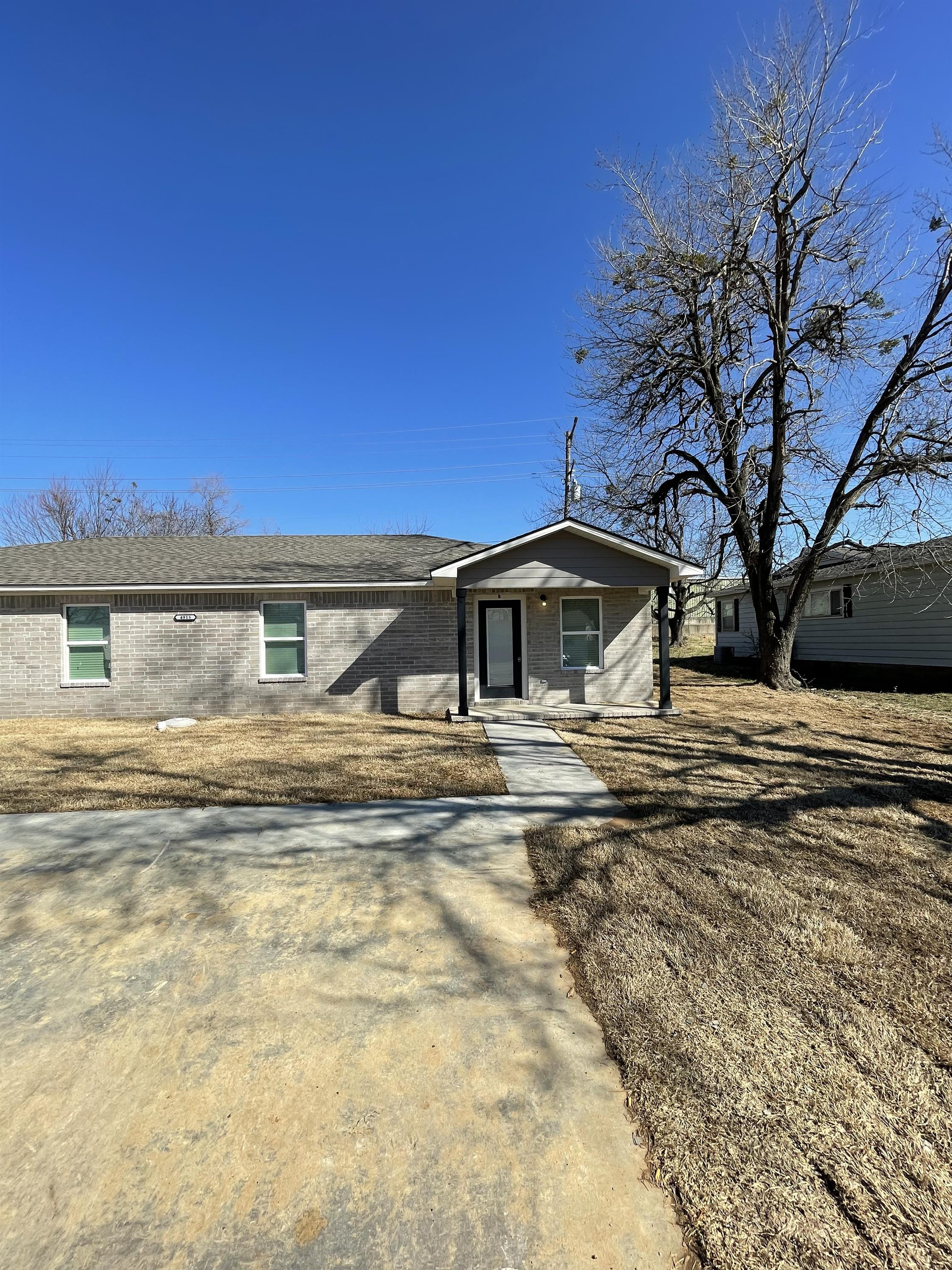 4915 South 34th Street - B