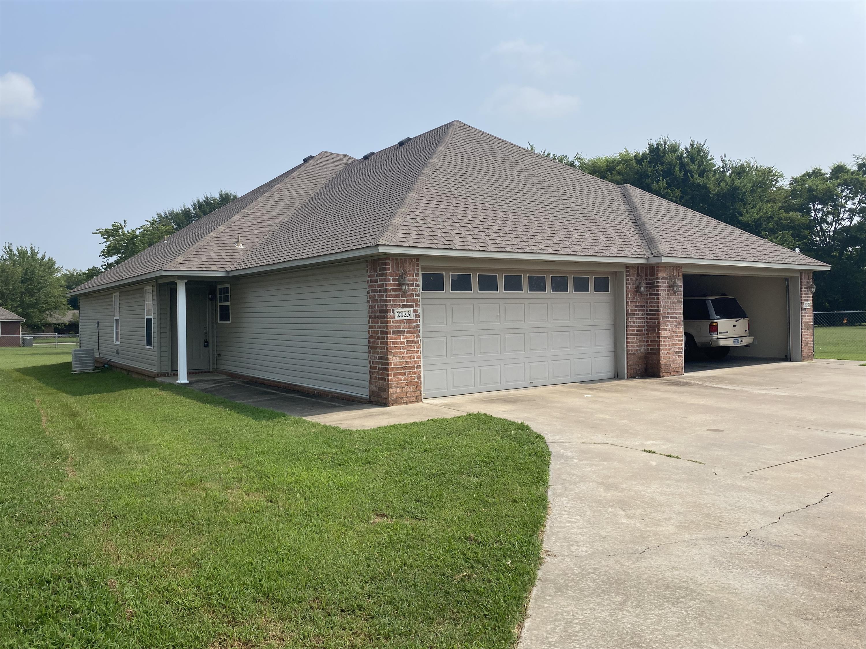 2823 Fairway Hamlet Court