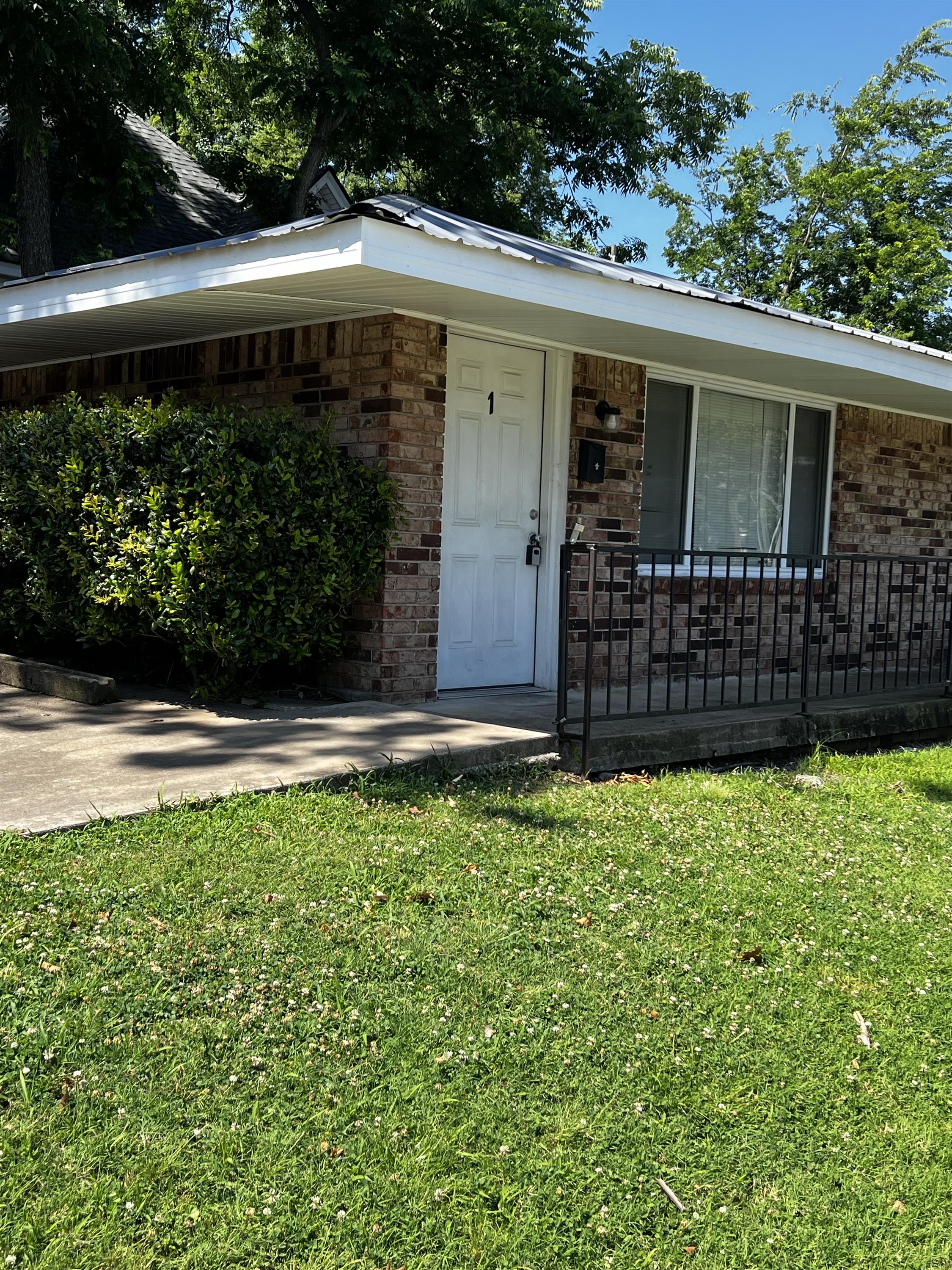 1620 South H - 1