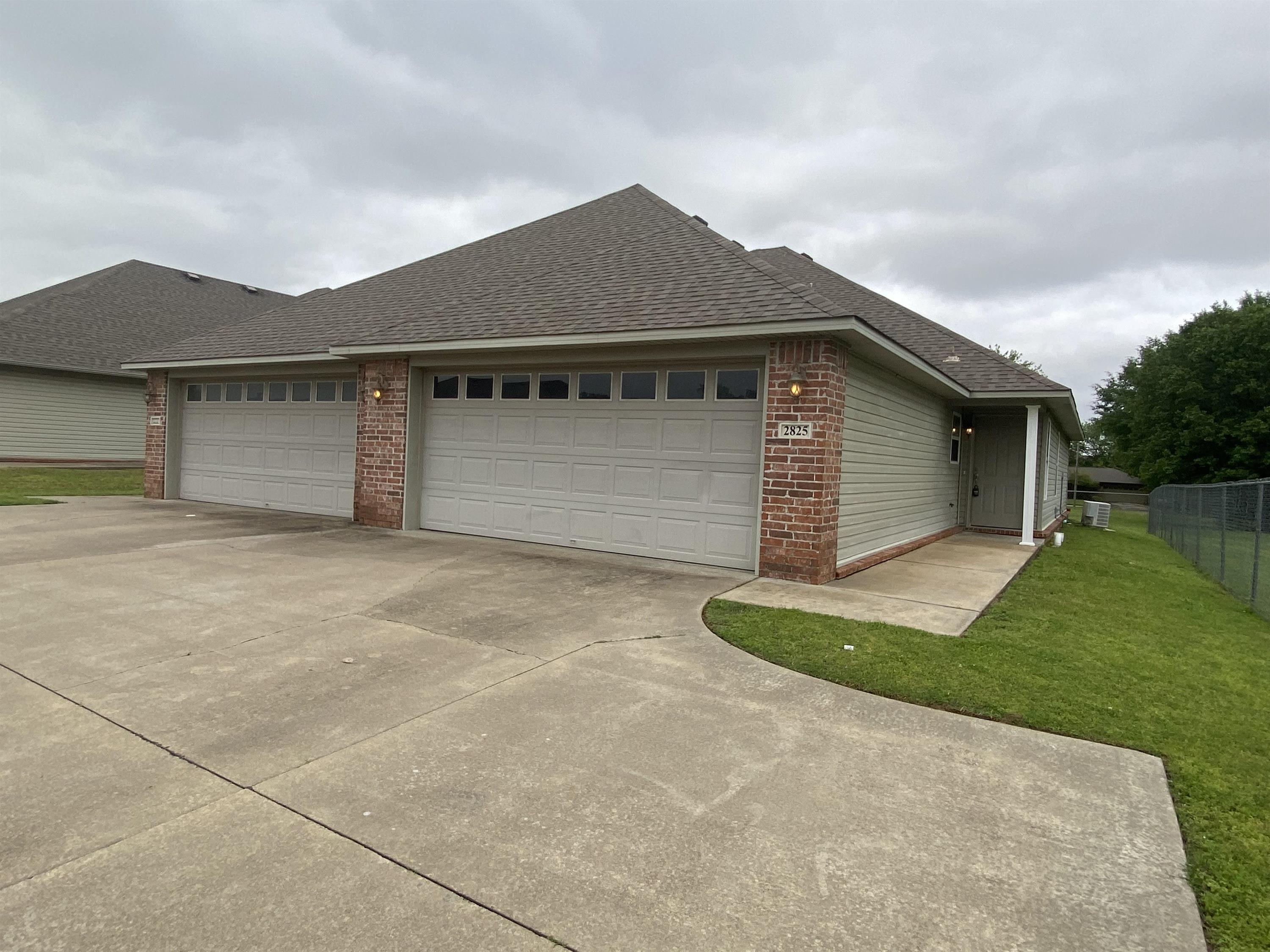 2825 Fairway Hamlet Court